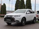 Mitsubishi Outlander 2017 года за 8 490 000 тг. в Алматы – фото 2