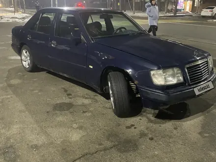 Mercedes-Benz E 280 1993 года за 1 500 000 тг. в Алматы – фото 13