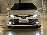 Toyota Camry 2020 года за 14 900 000 тг. в Астана