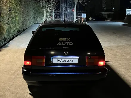 Volkswagen Passat 1995 года за 1 800 000 тг. в Шымкент – фото 2