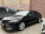 Toyota Camry 2019 года за 12 800 000 тг. в Атырау