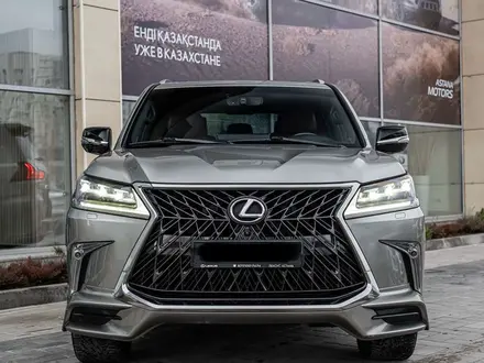 Lexus LX 570 2018 года за 55 000 000 тг. в Караганда