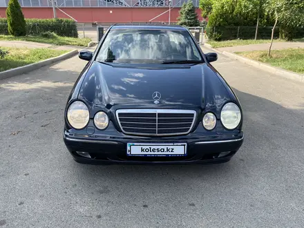 Mercedes-Benz E 320 2001 года за 6 100 000 тг. в Алматы