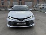 Toyota Camry 2019 года за 14 800 000 тг. в Курчум