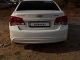 Chevrolet Cruze 2012 года за 3 850 000 тг. в Шымкент – фото 2