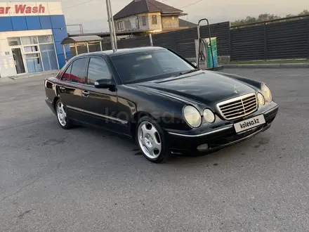 Mercedes-Benz E 320 1999 года за 4 950 000 тг. в Алматы – фото 6