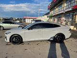 Changan UNI-V 2023 года за 8 350 000 тг. в Алматы – фото 3