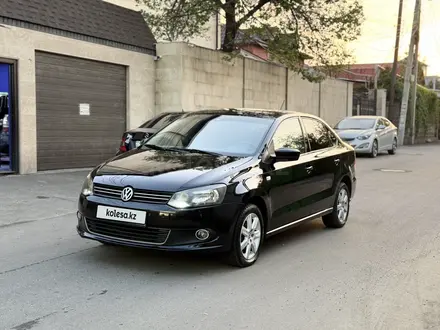Volkswagen Polo 2014 года за 3 990 000 тг. в Алматы