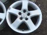 Комплект оригинальных дисков R16. Toyota Camry за 150 000 тг. в Алматы – фото 5