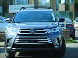 Toyota Highlander 2019 года за 18 000 000 тг. в Алматы – фото 2