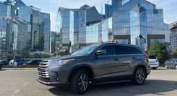 Toyota Highlander 2019 года за 17 000 000 тг. в Алматы