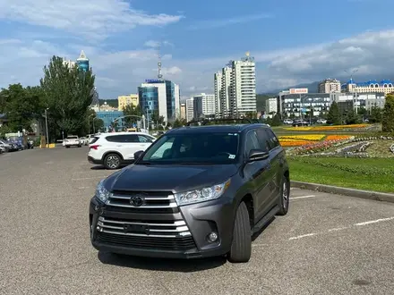 Toyota Highlander 2019 года за 18 000 000 тг. в Алматы – фото 14