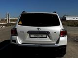 Toyota Highlander 2013 годаүшін12 800 000 тг. в Актау – фото 5