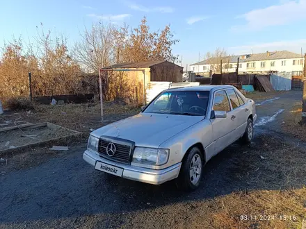 Mercedes-Benz E 200 1992 года за 980 000 тг. в Караганда – фото 7