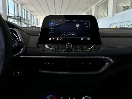Chevrolet Tracker Premier 2025 года за 10 740 000 тг. в Семей – фото 13