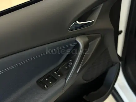 Chevrolet Tracker Premier 2025 года за 10 740 000 тг. в Семей – фото 17
