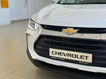 Chevrolet Tracker Premier 2025 года за 10 740 000 тг. в Семей – фото 6