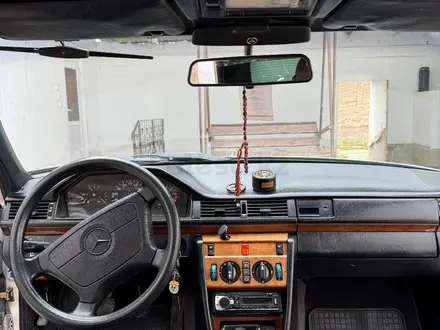 Mercedes-Benz E 230 1993 года за 1 000 000 тг. в Шымкент – фото 12