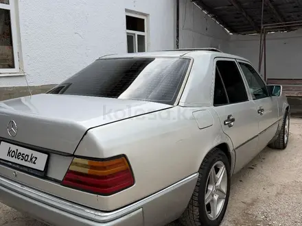 Mercedes-Benz E 230 1993 года за 1 000 000 тг. в Шымкент
