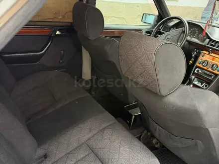 Mercedes-Benz E 230 1993 года за 1 000 000 тг. в Шымкент – фото 7