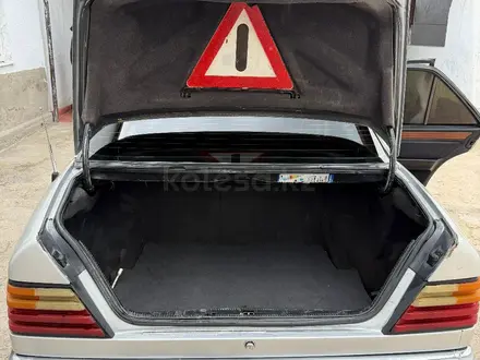 Mercedes-Benz E 230 1993 года за 1 000 000 тг. в Шымкент – фото 9