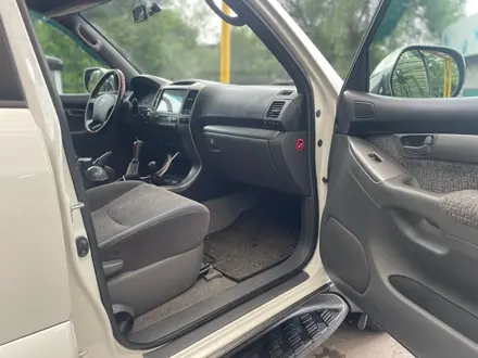 Toyota Land Cruiser Prado 2006 года за 12 900 000 тг. в Алматы – фото 9