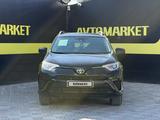 Toyota RAV4 2018 годаүшін9 990 000 тг. в Актобе – фото 2