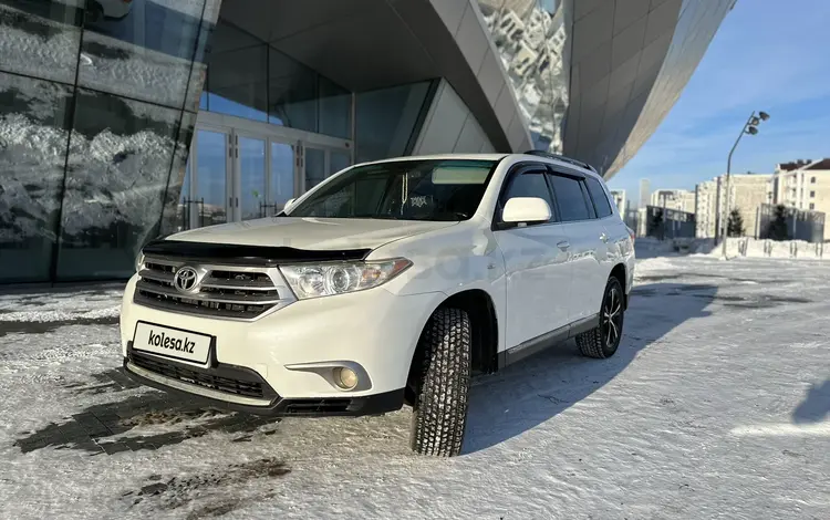 Toyota Highlander 2012 года за 14 200 000 тг. в Астана