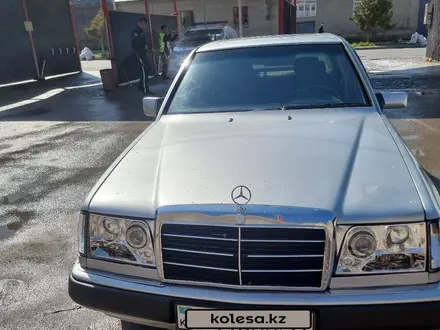 Mercedes-Benz E 230 1991 года за 2 500 000 тг. в Шымкент