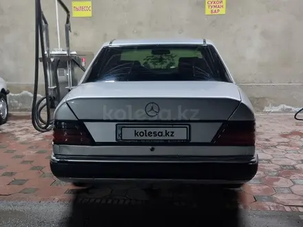 Mercedes-Benz E 230 1991 года за 2 500 000 тг. в Шымкент – фото 12