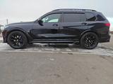 BMW X7 2019 года за 40 000 000 тг. в Караганда – фото 2