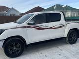 Toyota Hilux 2021 года за 18 700 000 тг. в Атырау – фото 2