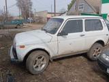 ВАЗ (Lada) Lada 2121 2006 года за 1 200 000 тг. в Уральск – фото 2