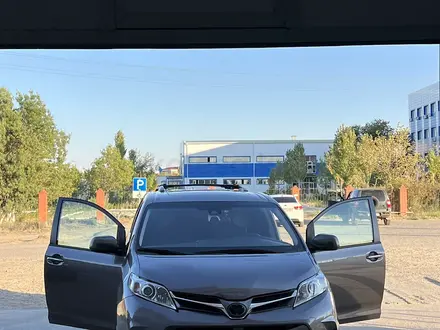 Toyota Sienna 2019 года за 12 200 000 тг. в Атырау – фото 12