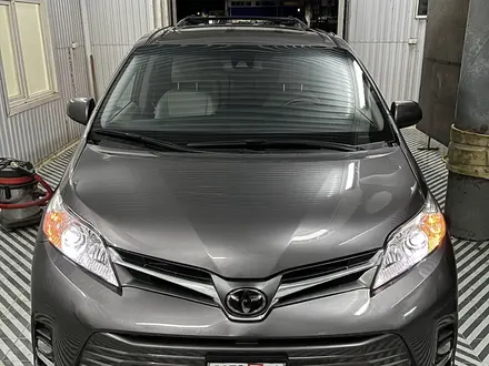 Toyota Sienna 2019 года за 12 200 000 тг. в Атырау – фото 14