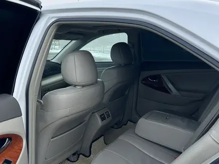 Toyota Camry 2011 года за 5 500 000 тг. в Кульсары – фото 8