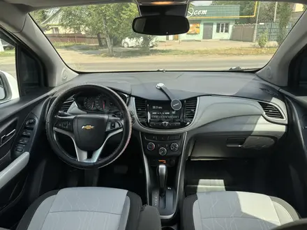 Chevrolet Tracker 2020 года за 6 300 000 тг. в Алматы – фото 12