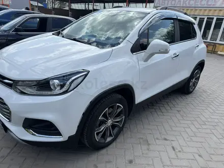 Chevrolet Tracker 2020 года за 6 300 000 тг. в Алматы – фото 3