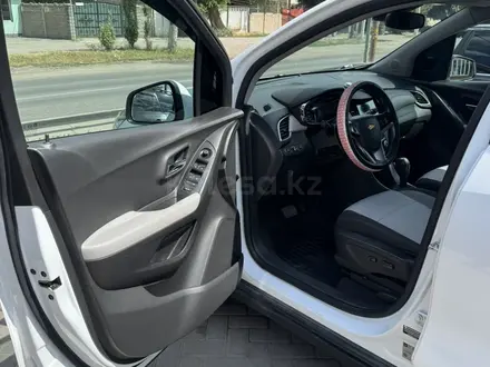 Chevrolet Tracker 2020 года за 6 300 000 тг. в Алматы – фото 8
