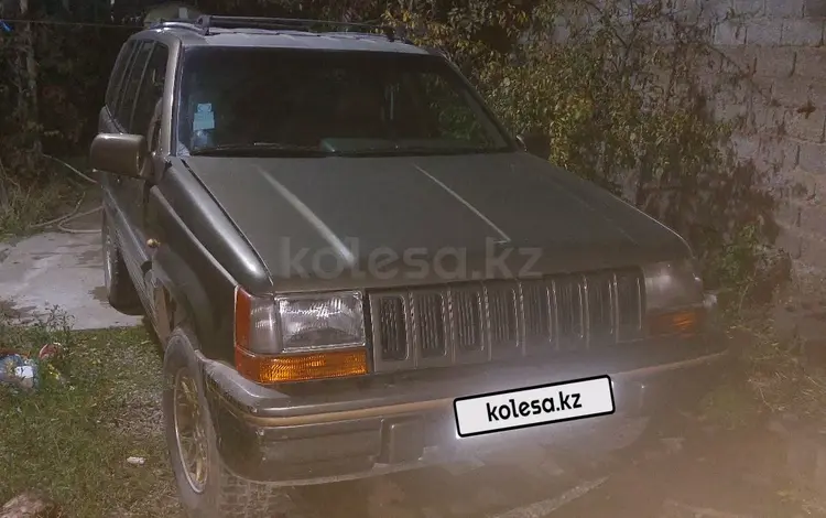 Jeep Grand Cherokee 1995 годаfor1 800 000 тг. в Шымкент