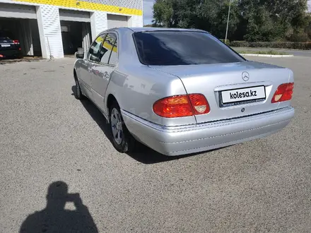 Mercedes-Benz E 320 1997 года за 5 500 000 тг. в Уральск – фото 5