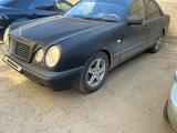 Mercedes-Benz E 280 1997 годаүшін2 000 000 тг. в Актобе