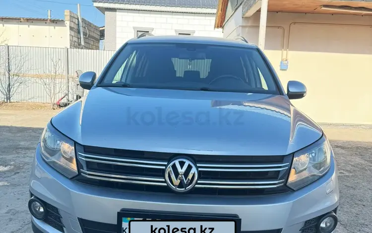 Volkswagen Tiguan 2015 года за 6 700 000 тг. в Атырау