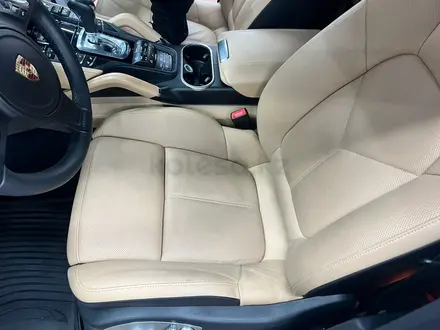 Porsche Cayenne 2014 года за 17 000 000 тг. в Астана – фото 9
