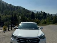 Hyundai Santa Fe 2016 годаүшін12 500 000 тг. в Алматы