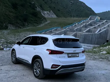 Hyundai Santa Fe 2020 года за 14 300 000 тг. в Алматы – фото 5