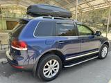 Volkswagen Touareg 2006 года за 6 500 000 тг. в Алматы – фото 2