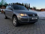 Volkswagen Touareg 2005 года за 4 800 000 тг. в Усть-Каменогорск – фото 4