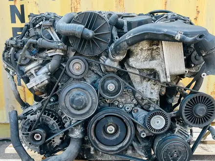 Двигатель Mercedes M 273 5.5 за 10 000 тг. в Астана – фото 2