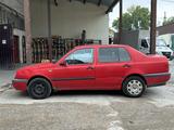Volkswagen Vento 1994 года за 700 000 тг. в Шымкент